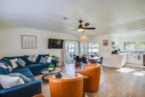 Private Dock Charming Cedar Creek Retreat!